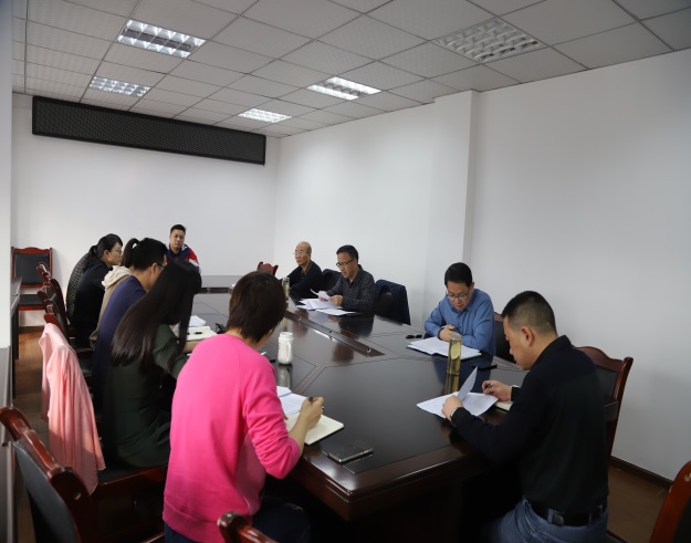 公司黨委書記周燕賓專題聽(tīng)取公司紀(jì)委和監(jiān)督部門工作匯報(bào)